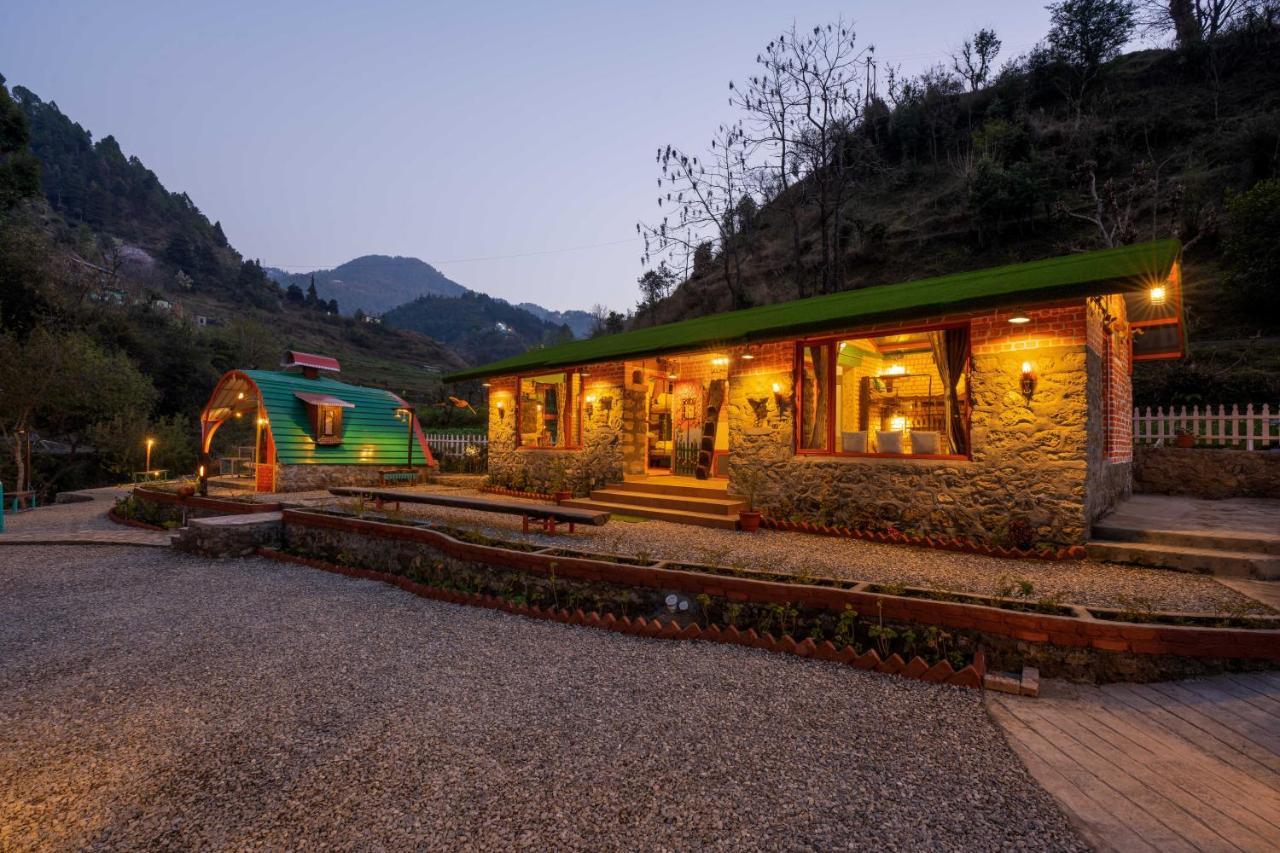 Zostel Plus Mussoorie- Kempty Hostel Buitenkant foto