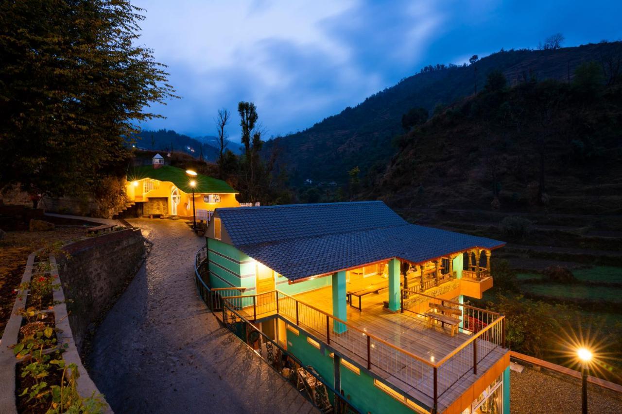 Zostel Plus Mussoorie- Kempty Hostel Buitenkant foto